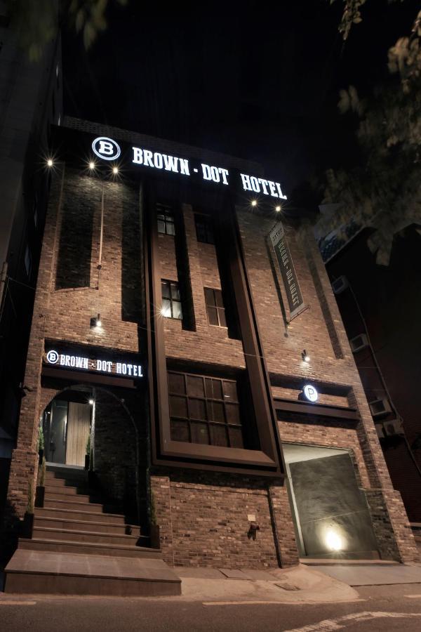 Brown-Dot Hotel Yangjeong Puszan Kültér fotó