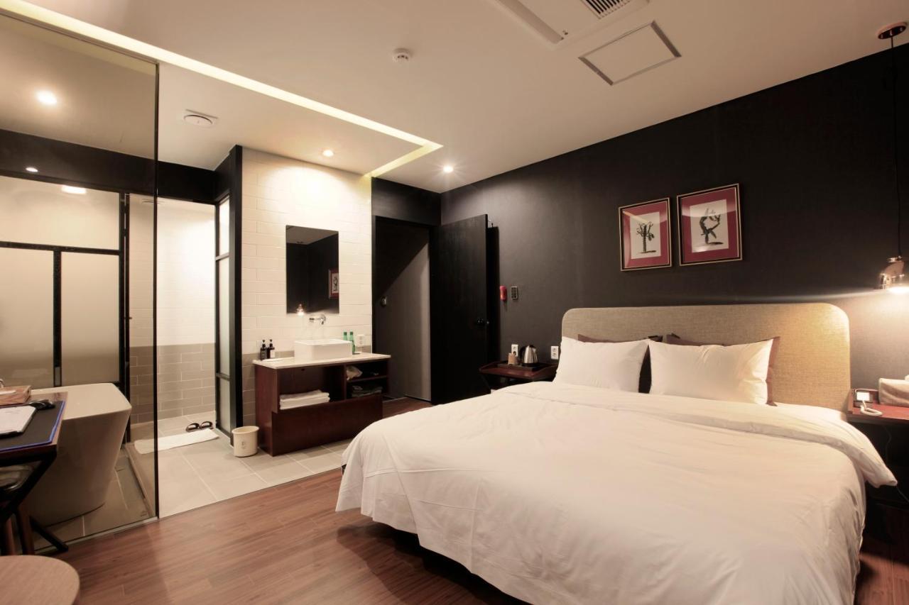 Brown-Dot Hotel Yangjeong Puszan Kültér fotó