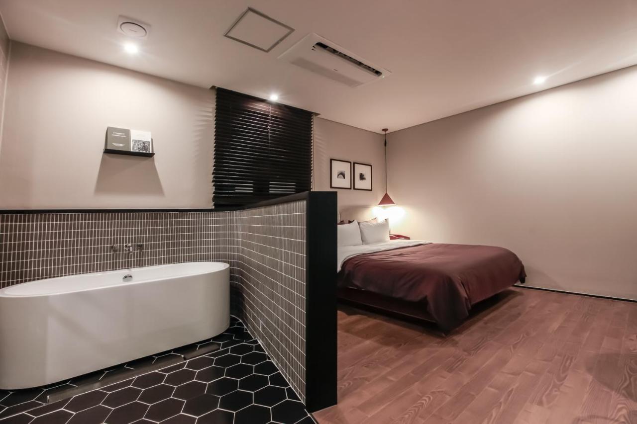 Brown-Dot Hotel Yangjeong Puszan Kültér fotó