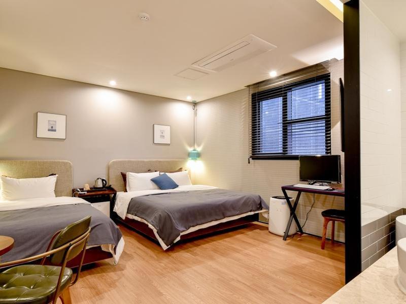 Brown-Dot Hotel Yangjeong Puszan Kültér fotó