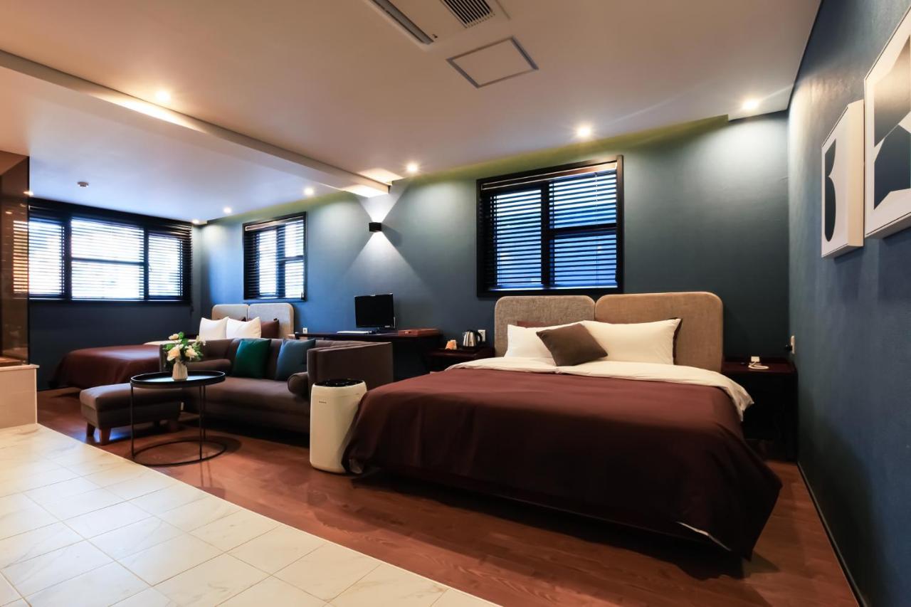 Brown-Dot Hotel Yangjeong Puszan Kültér fotó