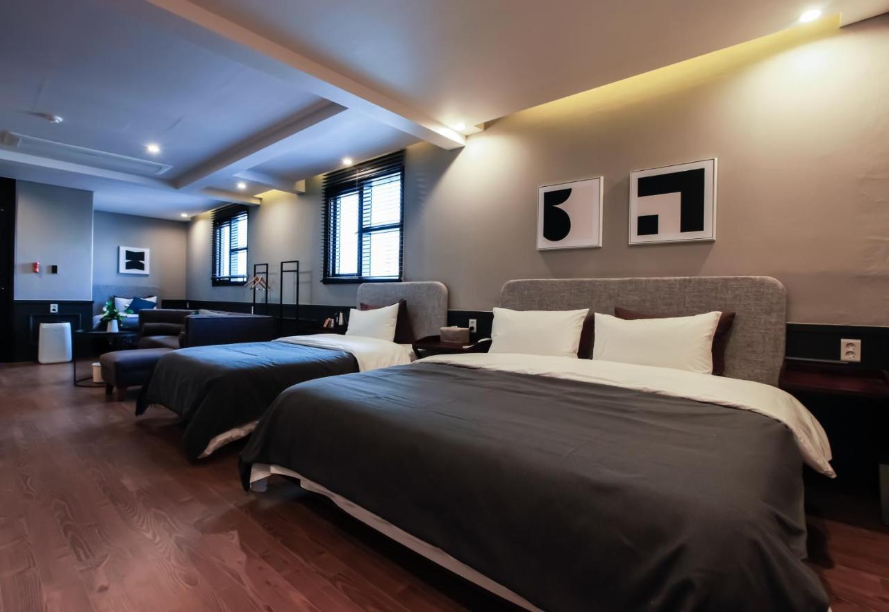 Brown-Dot Hotel Yangjeong Puszan Kültér fotó